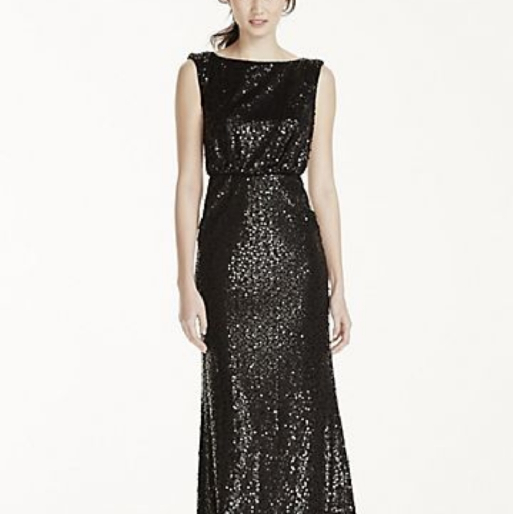 Long Sequin Blouson Dress

DAVID'S BRIDAL

F19022